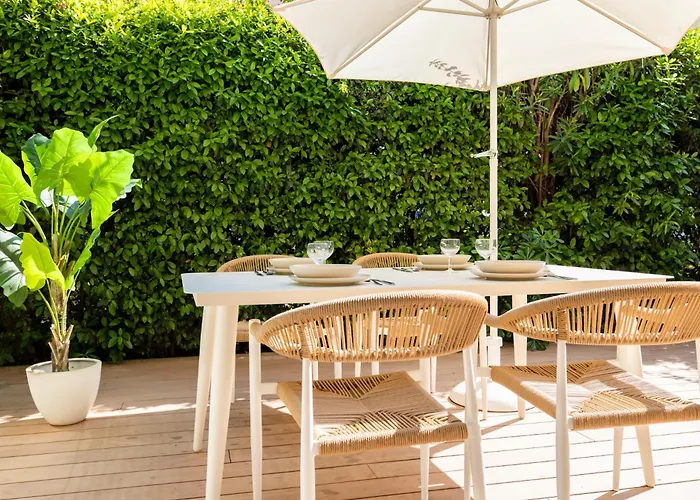 Place To Beach - Terrasse Bord De Mer Croisette